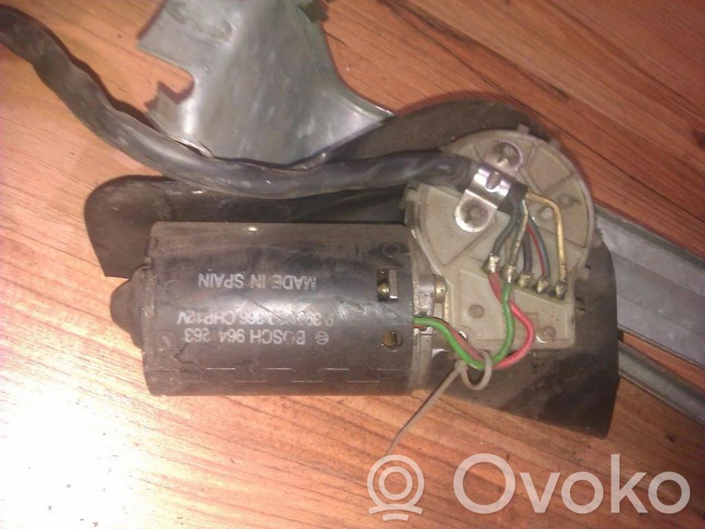 Seat Ibiza I (021A) Moteur d'essuie-glace