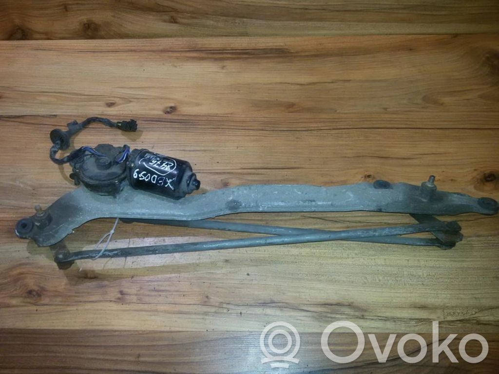 Motor și paralelogram ștergător parbriz