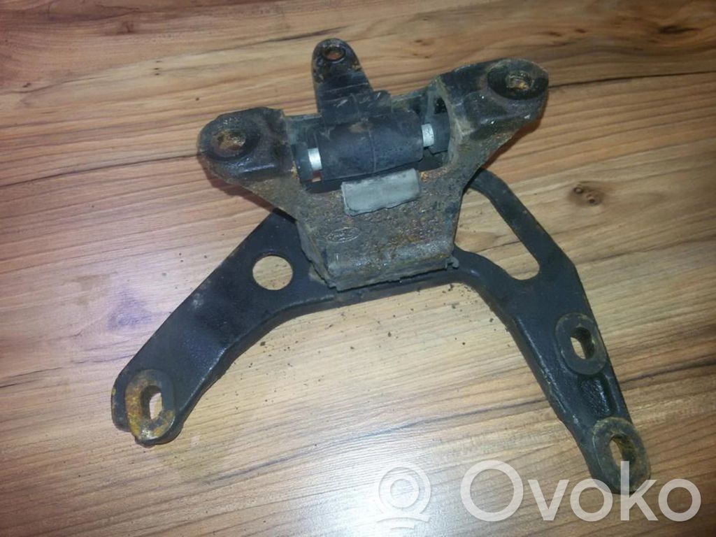Ford Mondeo MK II Engine mount bracket 