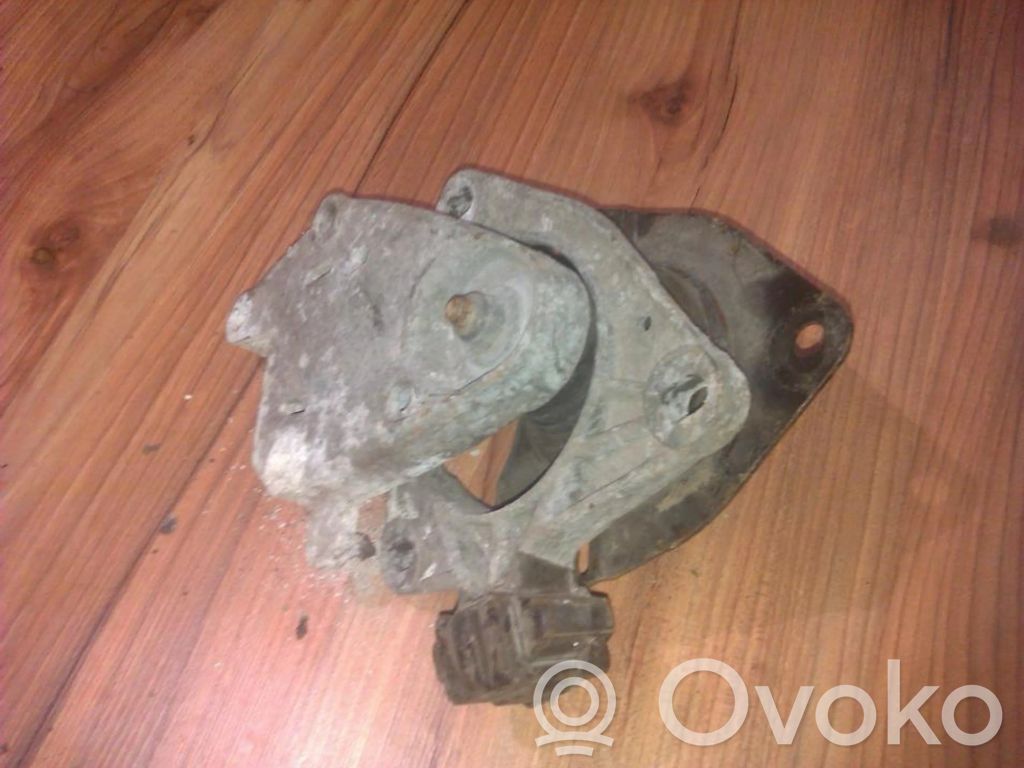 Renault Laguna I Engine mount bracket 