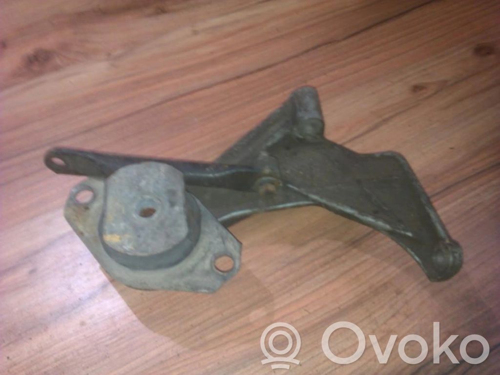 Alfa Romeo 156 Engine mount bracket 