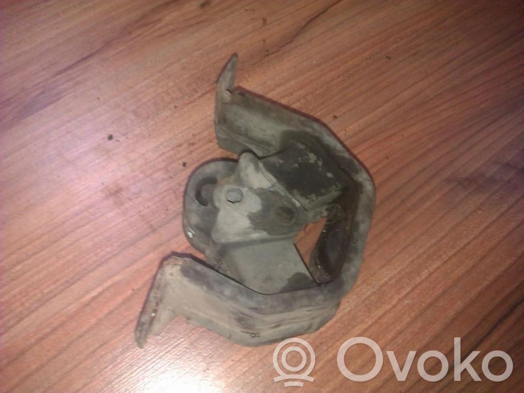 Opel Astra F Engine mount bracket 