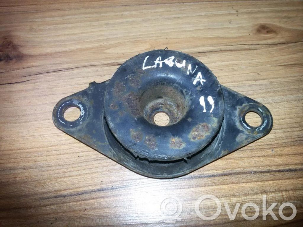 Engine mount bracket   7700818372D,7700818372D