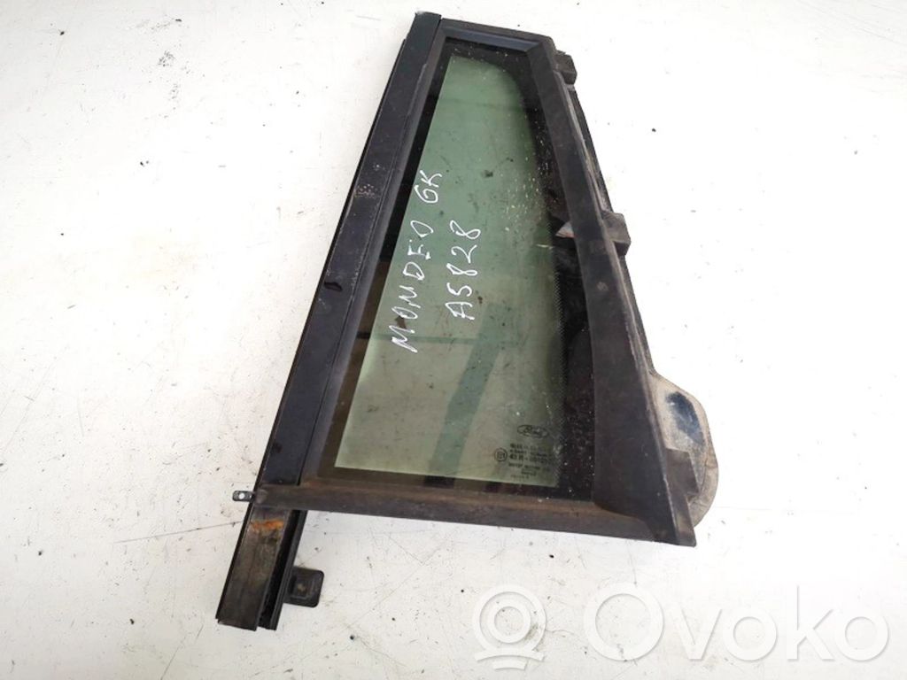 Ventanilla de ventilación de la puerta trasera   1S71N262A37,1S71N262A37,1S71N262A37,1S71N262A37