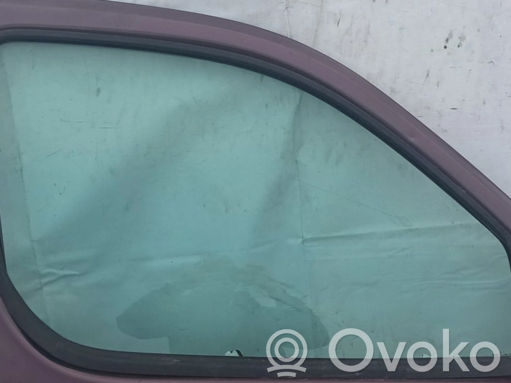 Citroen Berlingo Szyba drzwi przednich 