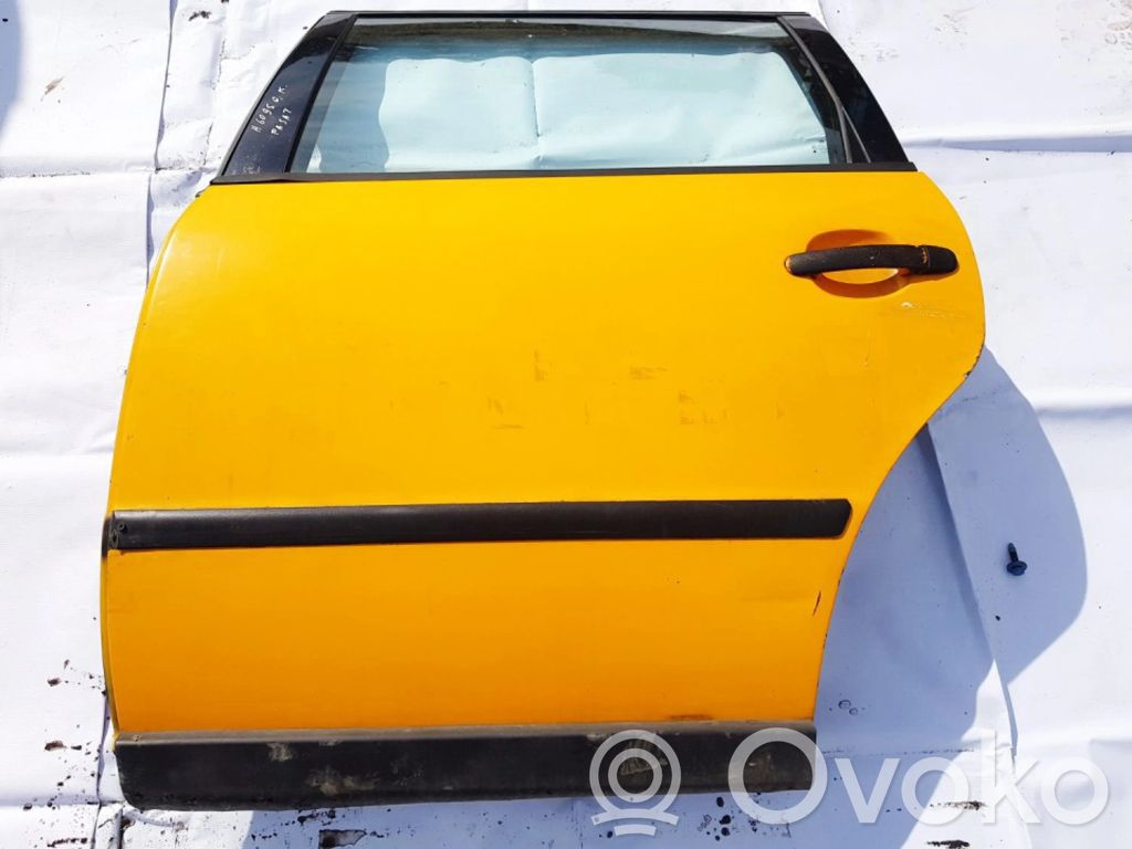 Volkswagen PASSAT B5 Drzwi tylne 