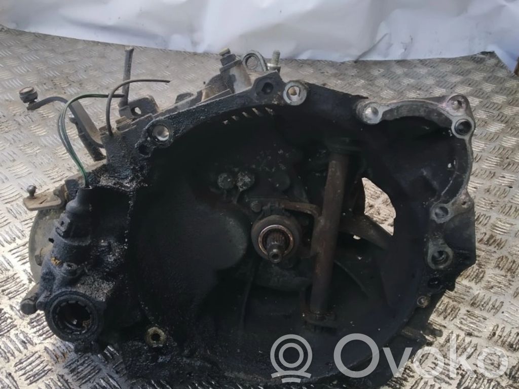 5 Gang Schaltgetriebe   20TA64,20TA64