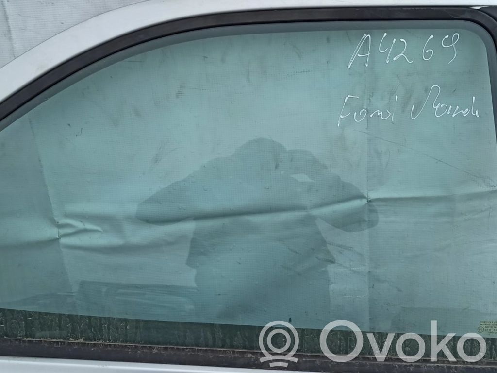 Ford Mondeo MK II Vetro del finestrino della portiera posteriore