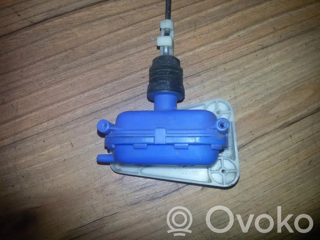 Central locking vacuum pump