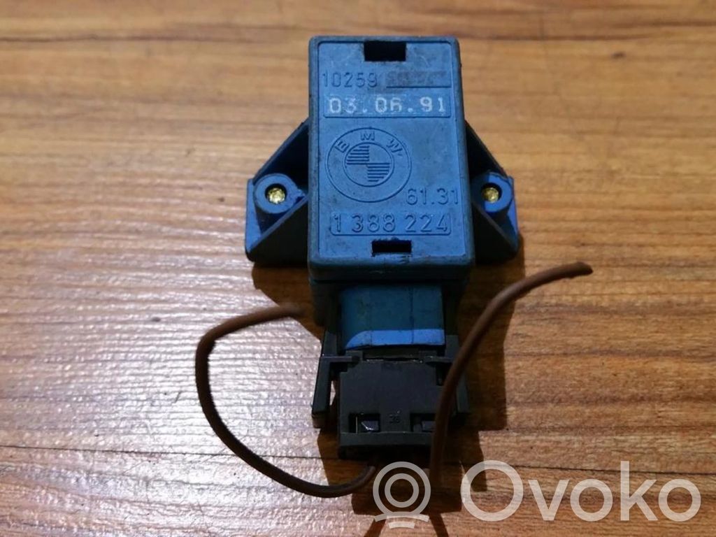 BMW 7 E32 Other relay 