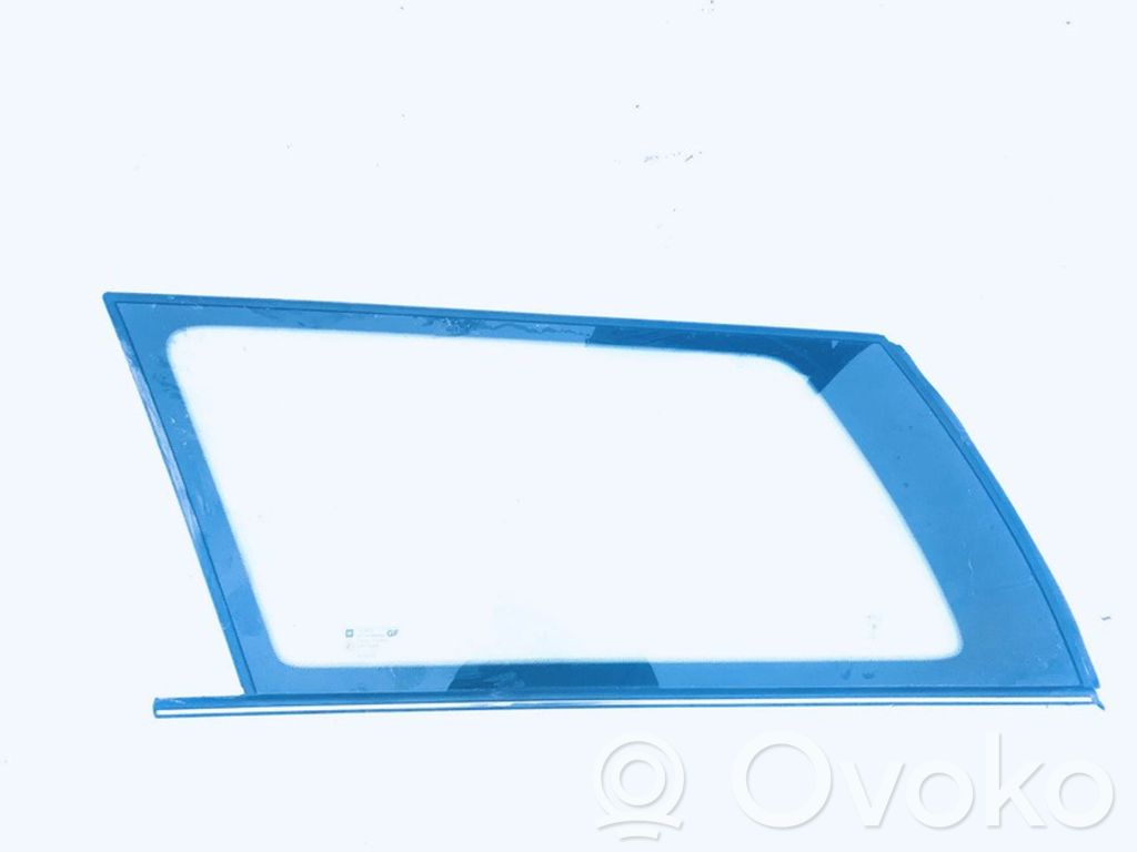 Vidrio lateral trasero