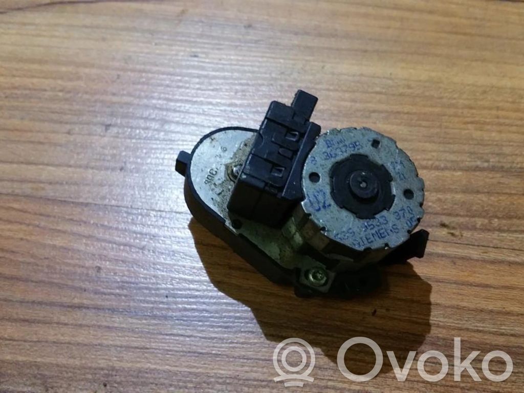 Motor/actuator clapetă aer   836379B,8399533370,836379B,8399533370