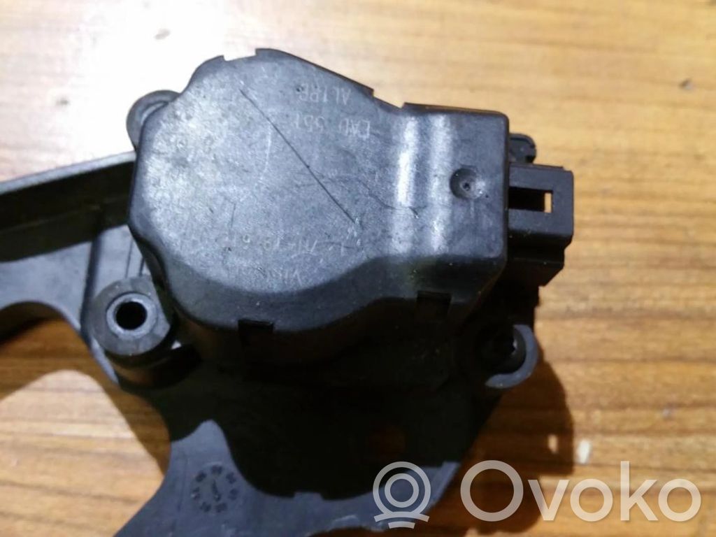 Ford Mondeo Mk III Moteur / actionneur de volet de climatisation