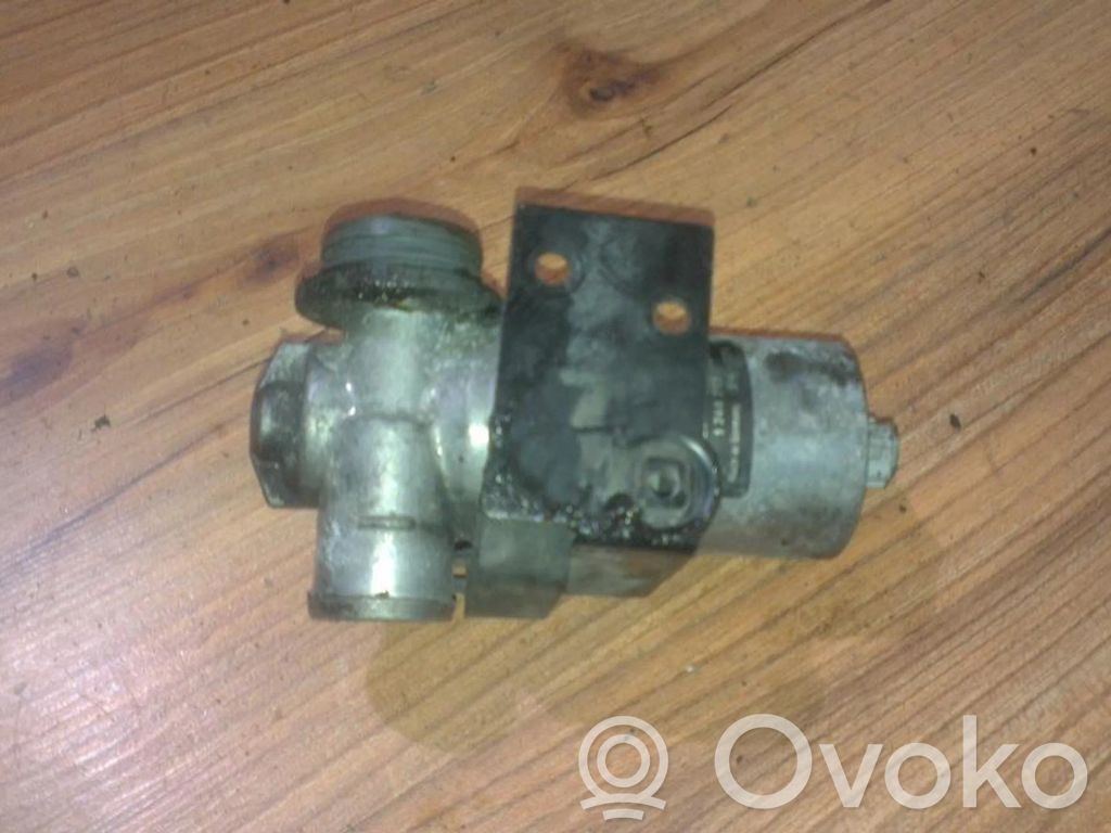 BMW 3 E36 Valvola di regolazione del minimo
