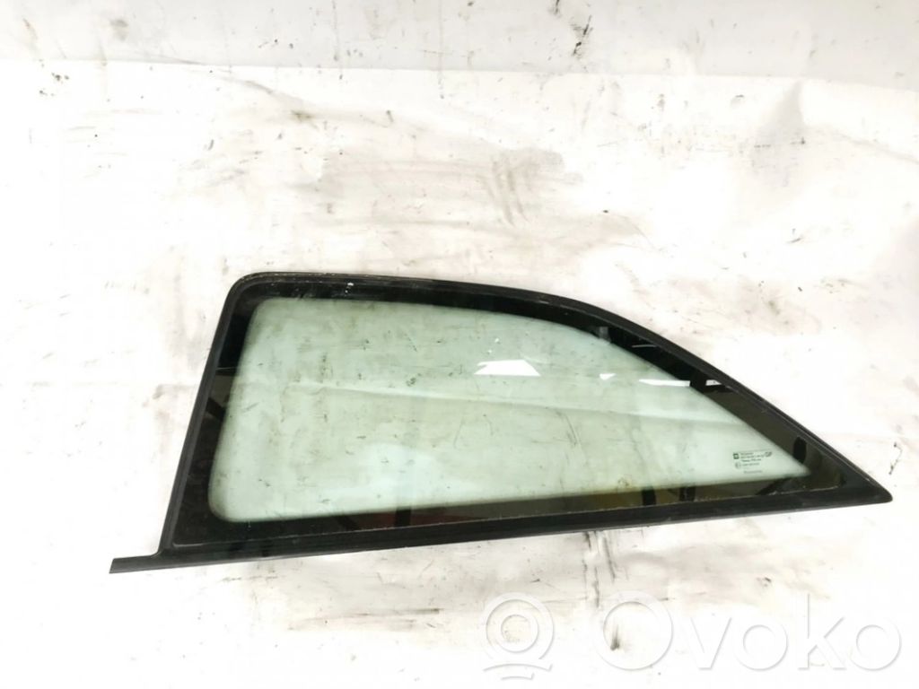 Rear side window