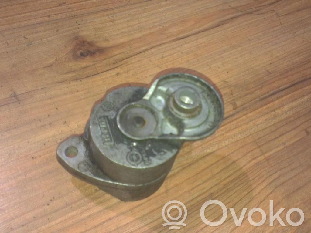 Opel Vectra B Tendicinghia generatore/alternatore 