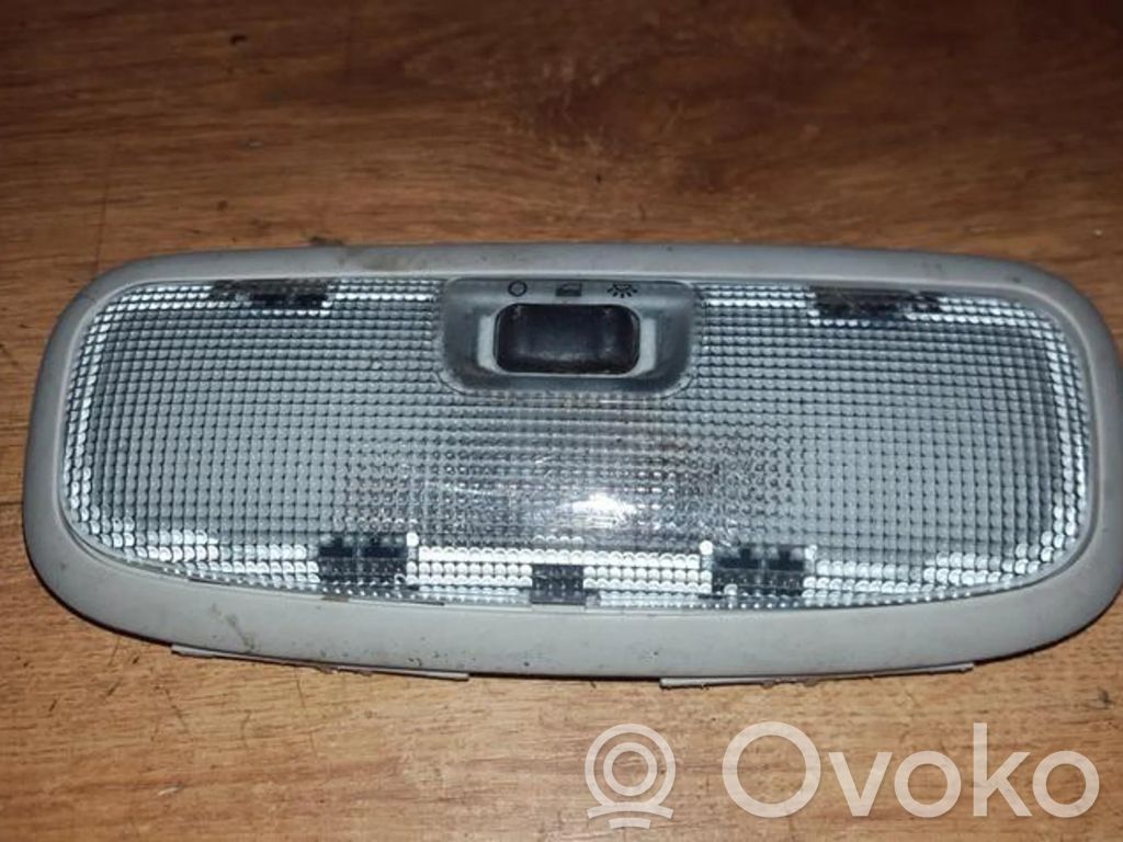 Ford Focus Etuistuimen valo 