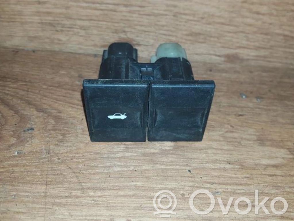 Ford Mondeo Mk III Comutator deschidere hayon