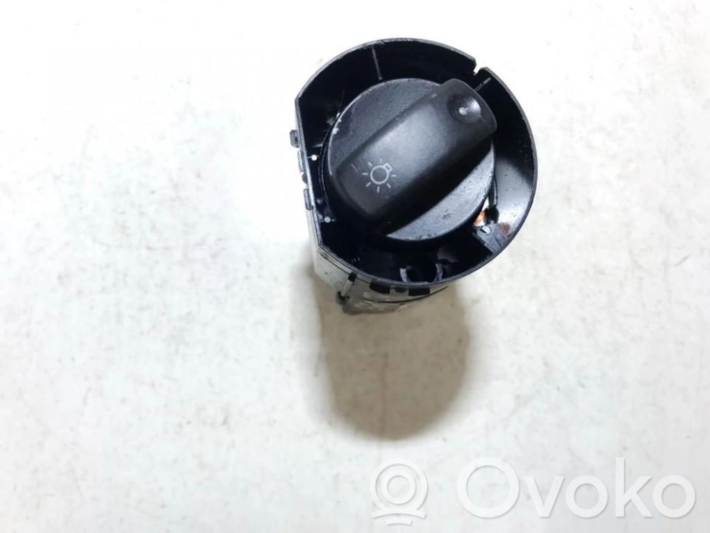 Comutator lumini   8E0941531A,8E0941531A