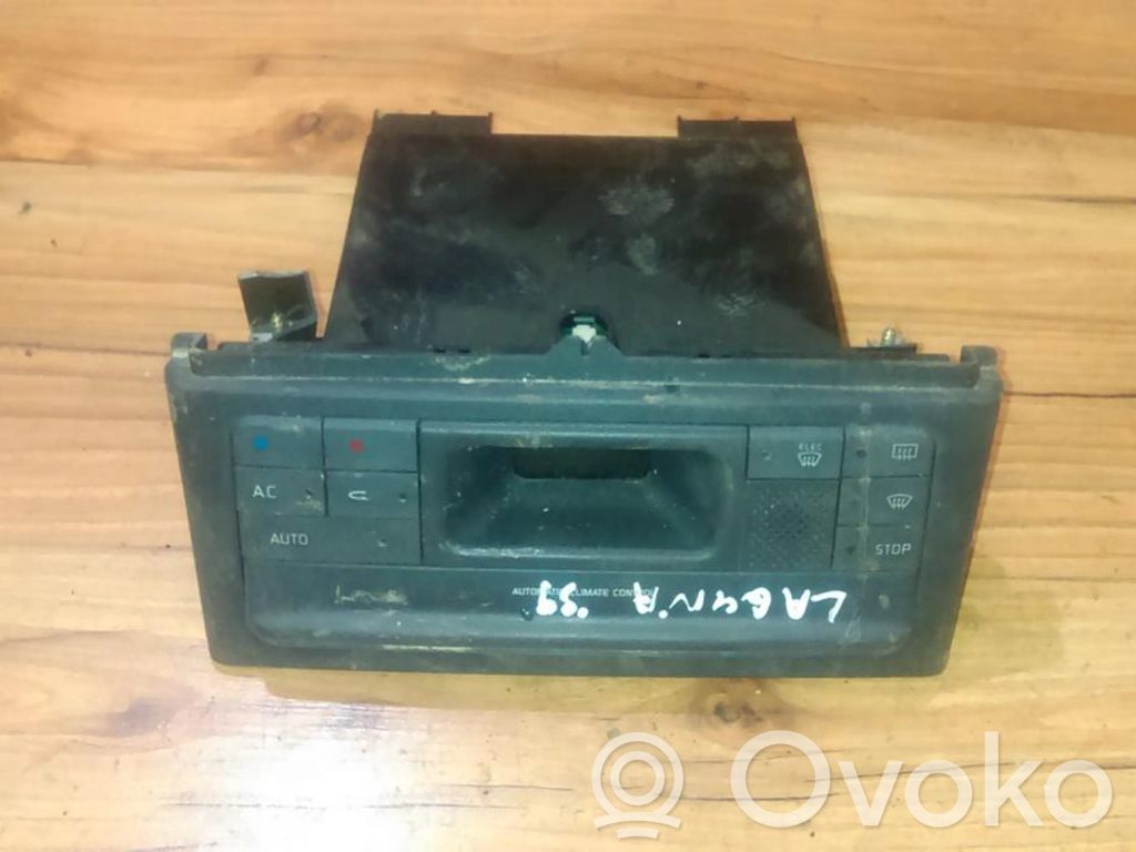 Renault Laguna I Climate control unit 