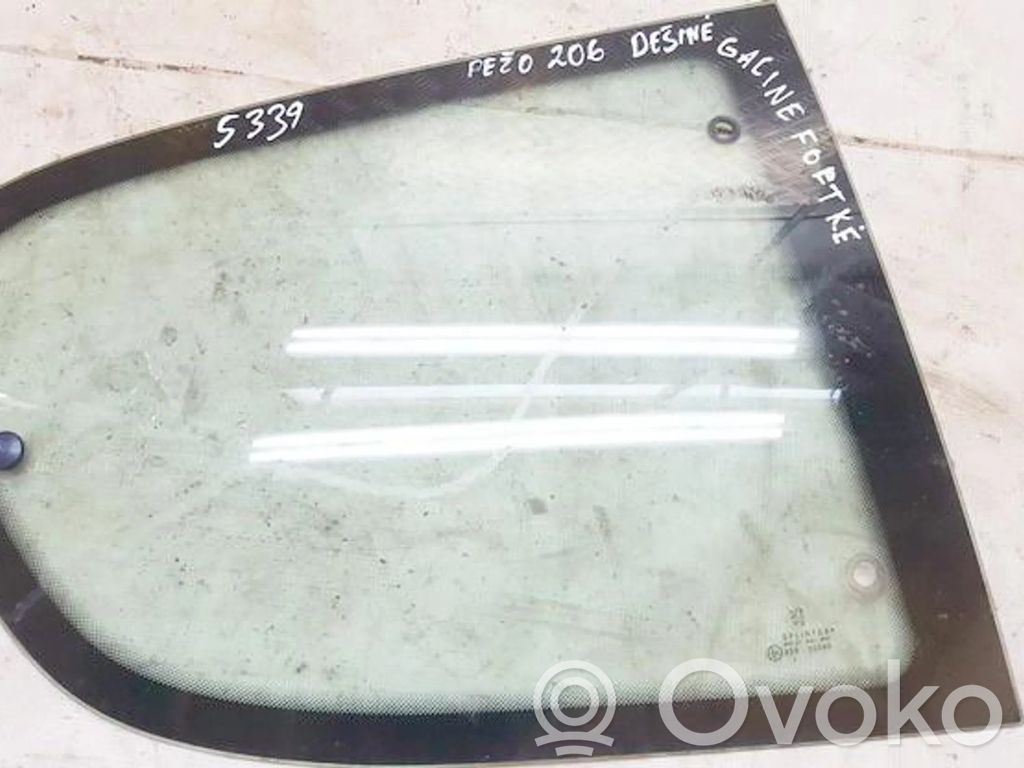 Rear side window