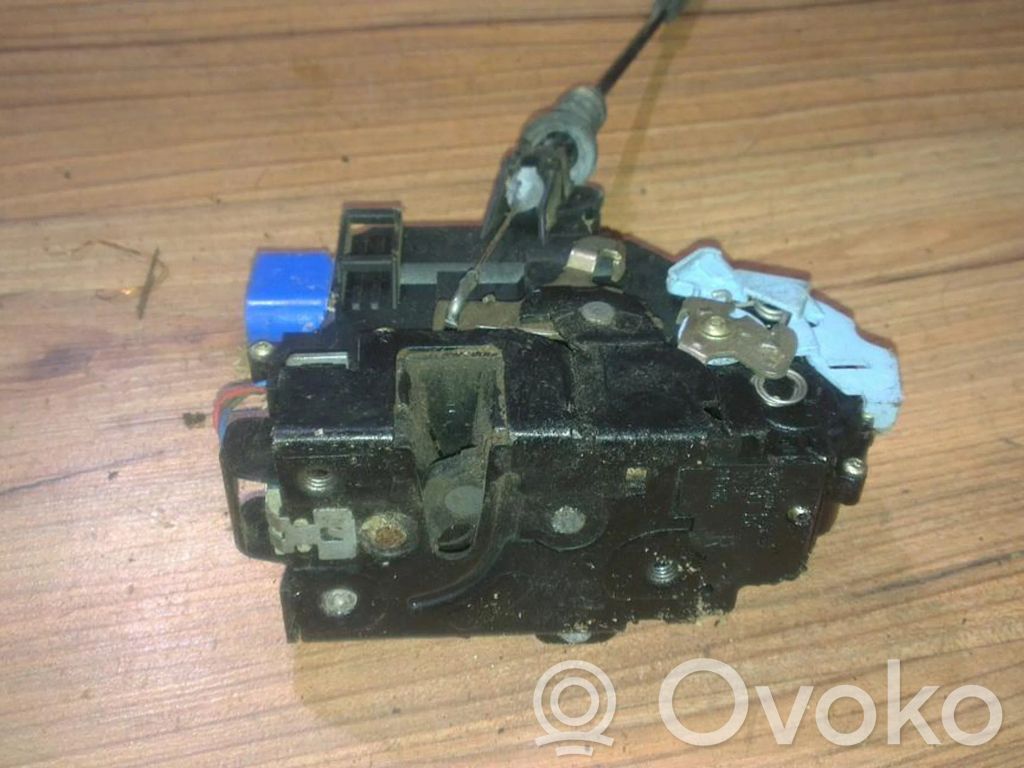 Volkswagen Polo IV 9N3 Türschloss vorne