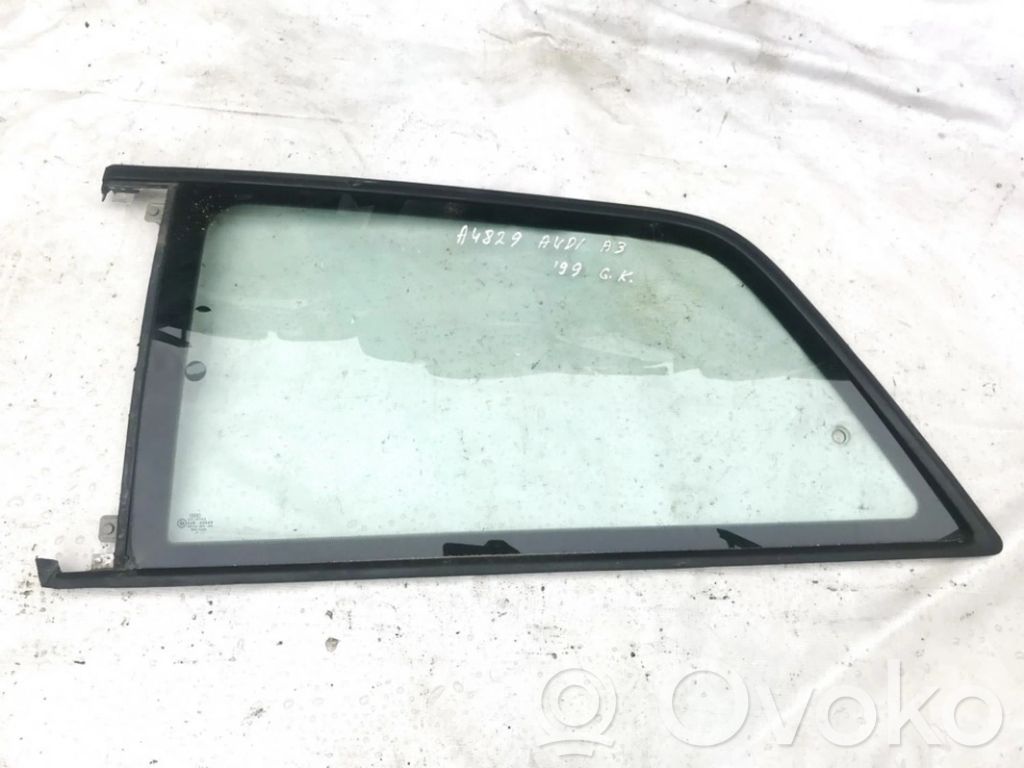 Vidrio lateral trasero