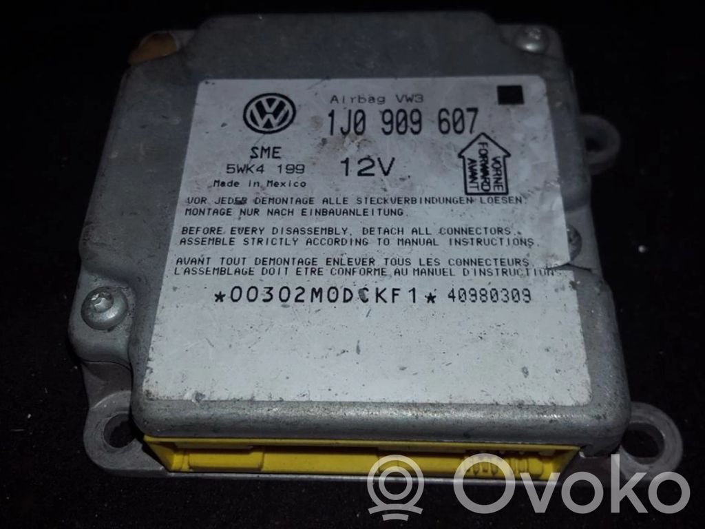 Volkswagen PASSAT B5 Centralina/modulo airbag 