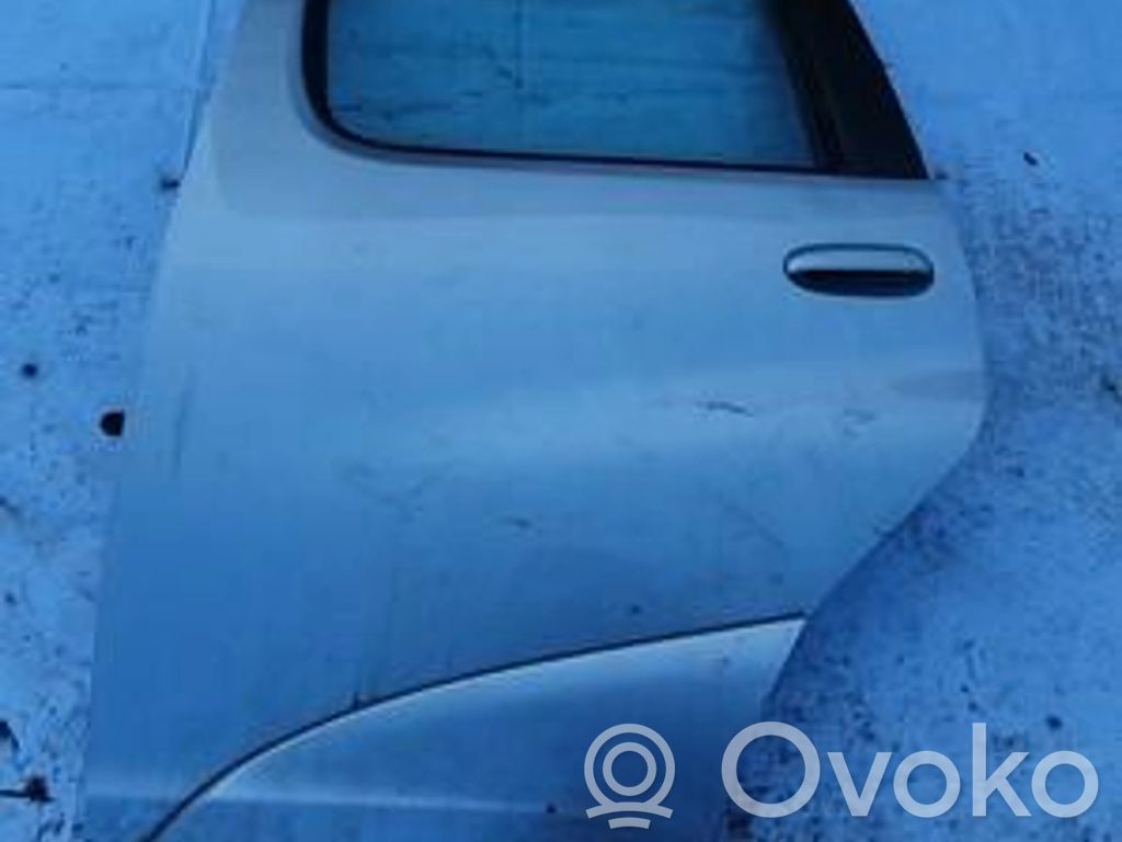 Toyota Yaris Verso Drzwi tylne 