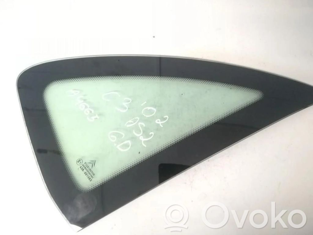 Rear side window
