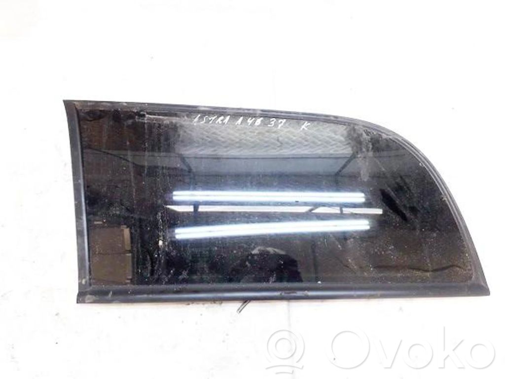 Opel Astra G Finestrino laterale posteriore