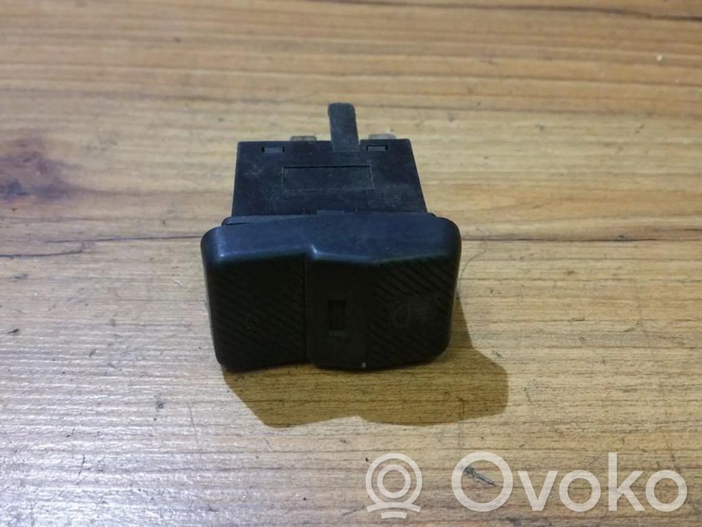 Volkswagen Vento Interruttore parabrezza/alzacristalli 