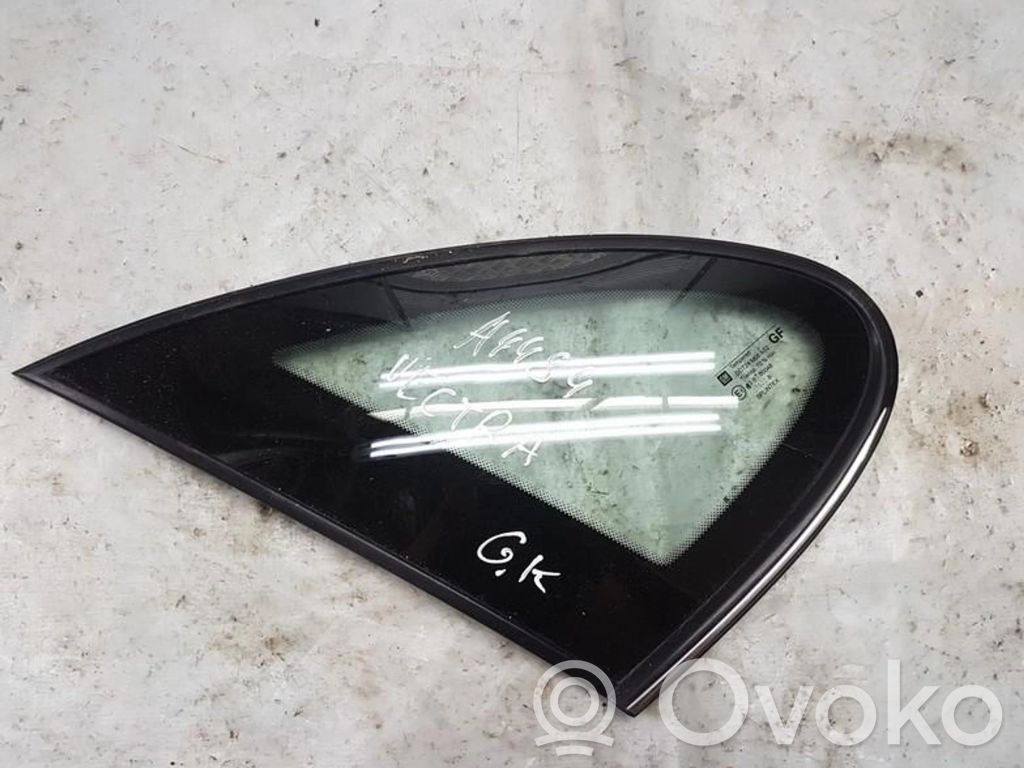 Rear side window