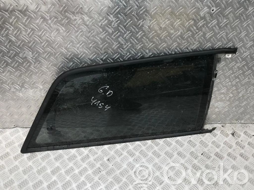 Vidrio lateral trasero