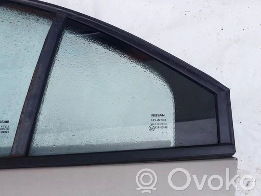 Ventanilla de ventilación de la puerta trasera