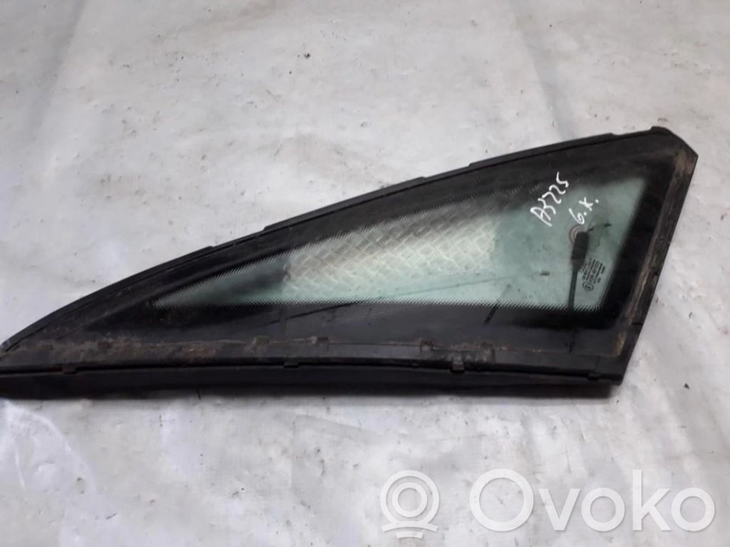 Rear side window
