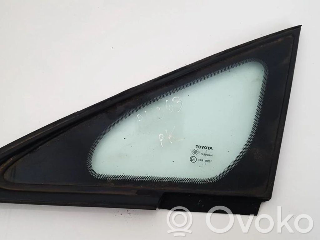 Front triangle window/glass