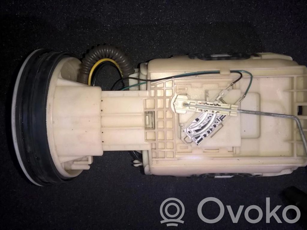 Volkswagen Polo III 6N 6N2 6NF Bomba interna de combustible 