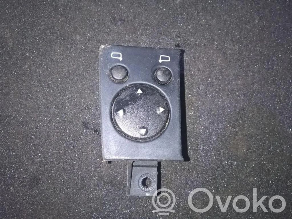 Audi A6 S6 C4 4A Przycisk regulacji lusterek bocznych 