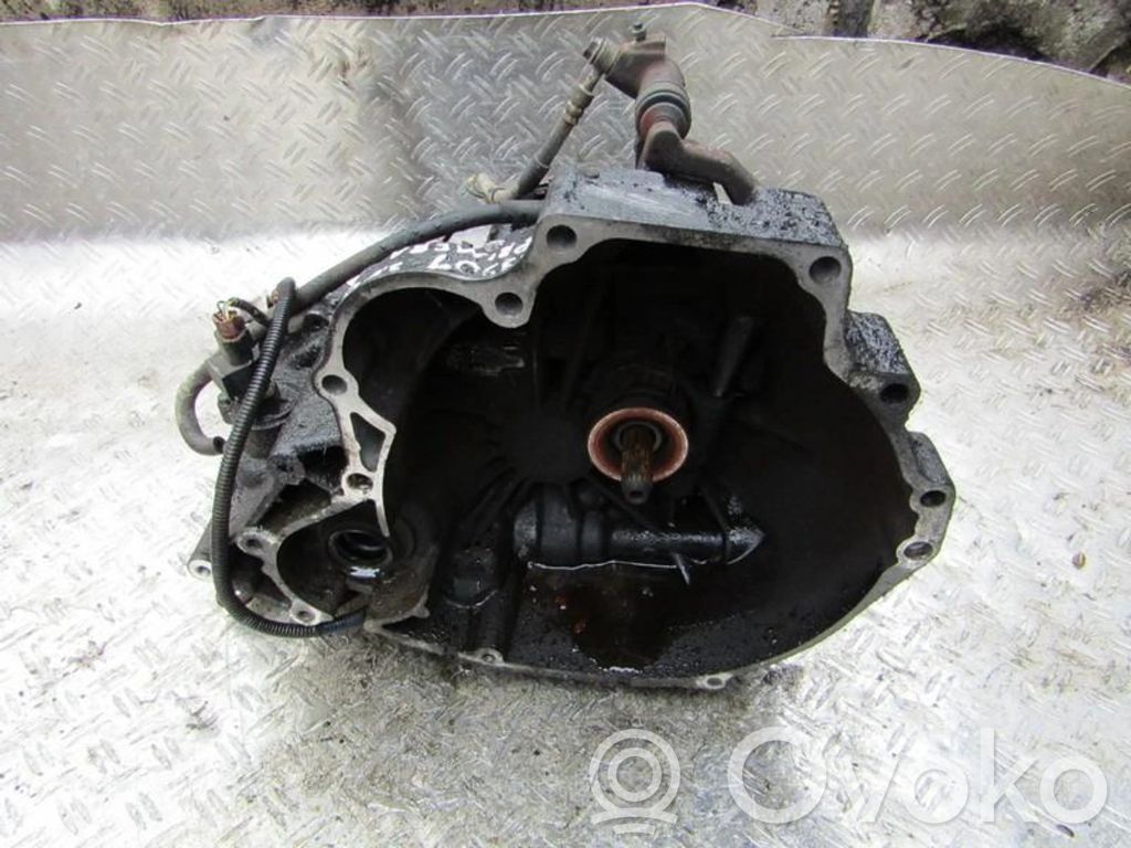 Nissan Primera Cutie viteze manuală cu 5 trepte 