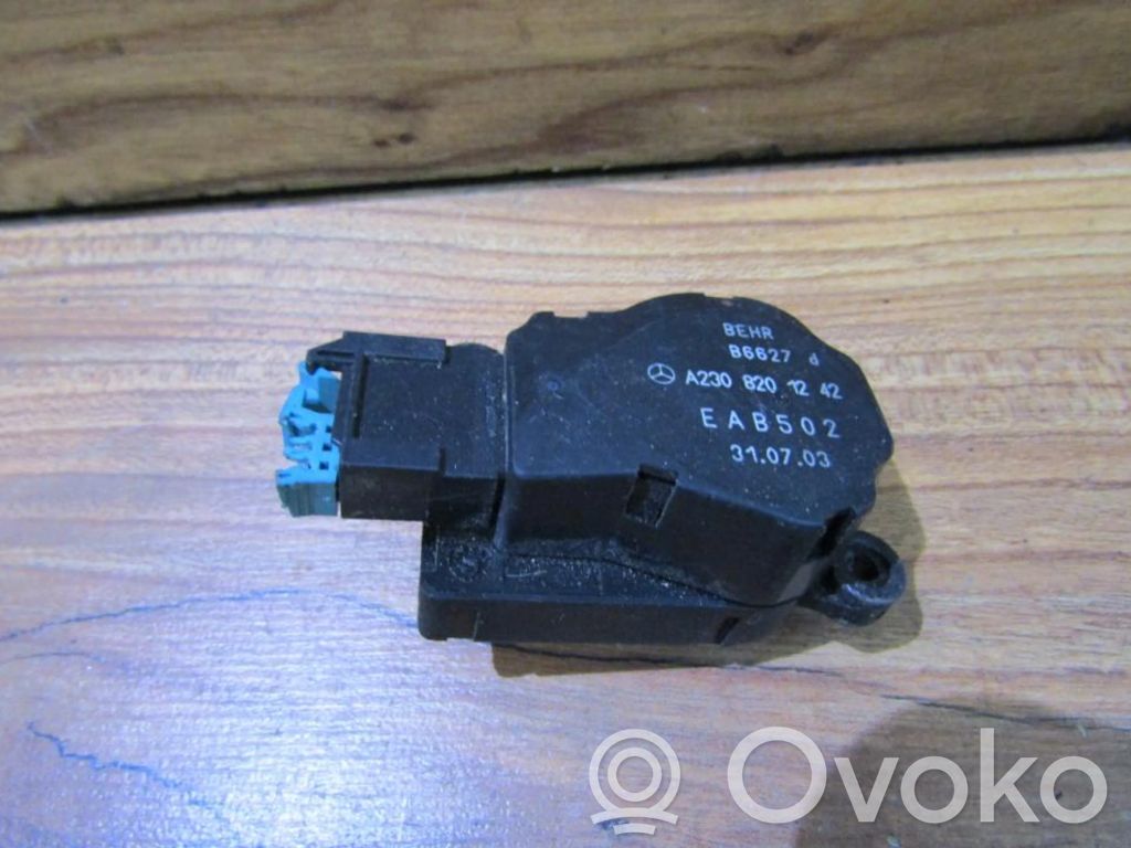 Mercedes-Benz C W203 Motor/actuator clapetă aer