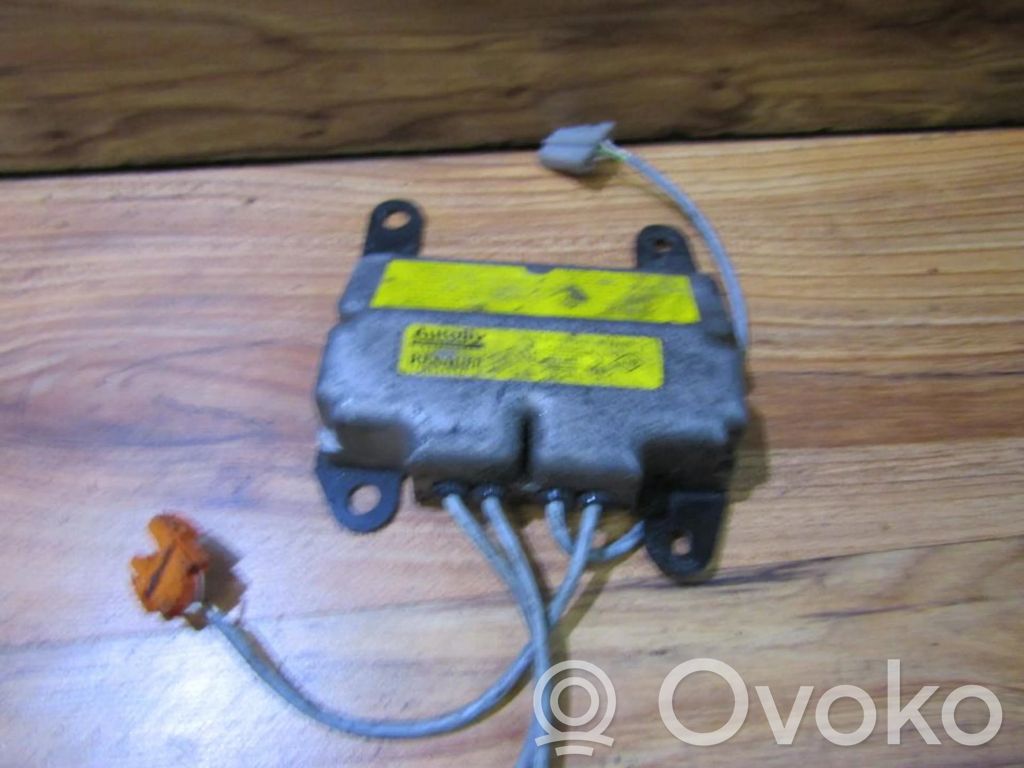 Renault Laguna I Centralina/modulo airbag 