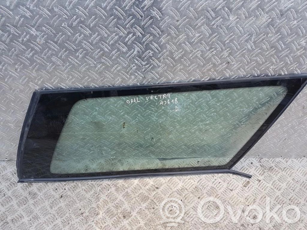 Rear side window