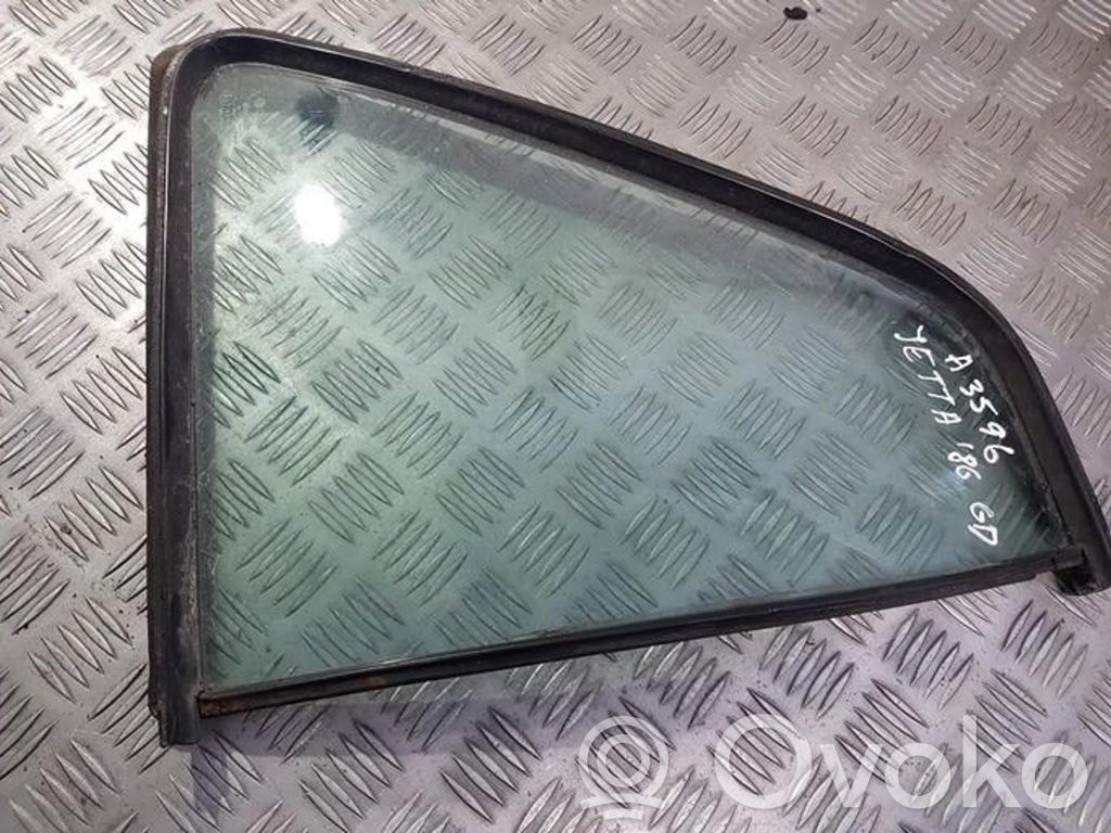 Ventanilla de ventilación de la puerta trasera
