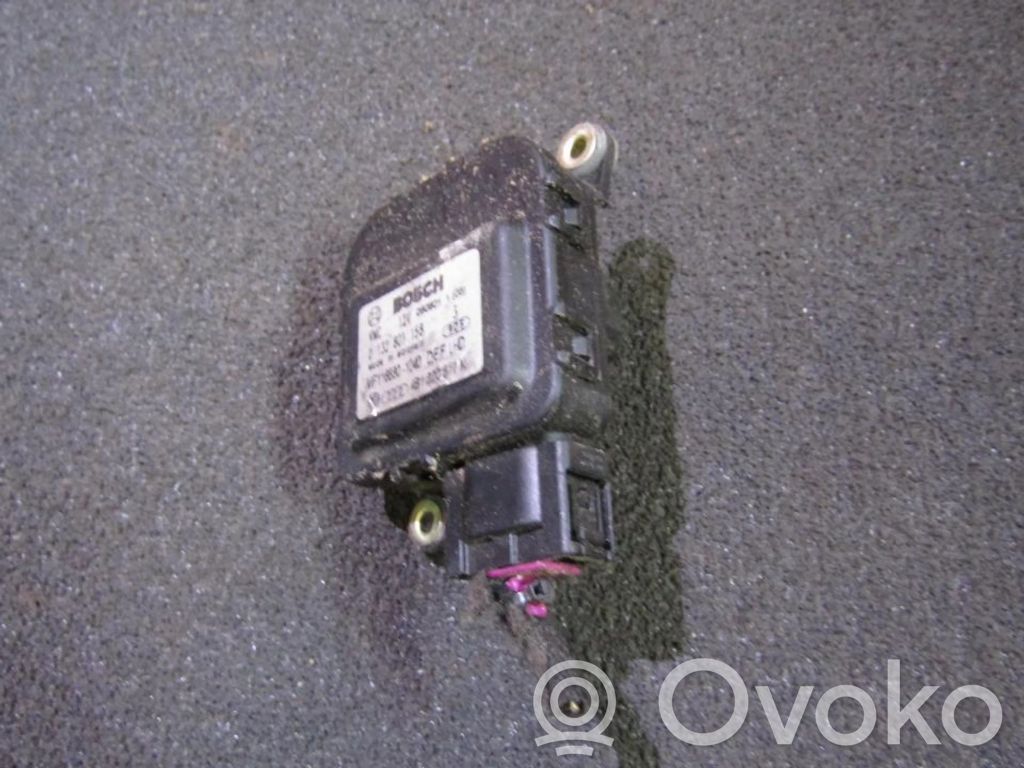 Audi A6 S6 C5 4B Motor/actuator clapetă aer 