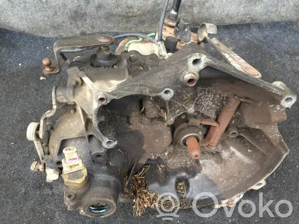 Peugeot 206 Scatola del cambio manuale a 5 velocità 