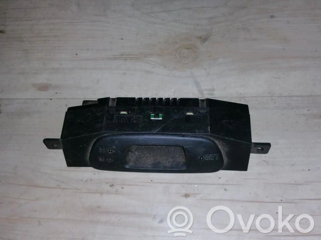 Mitsubishi Carisma Monitor/display/piccolo schermo