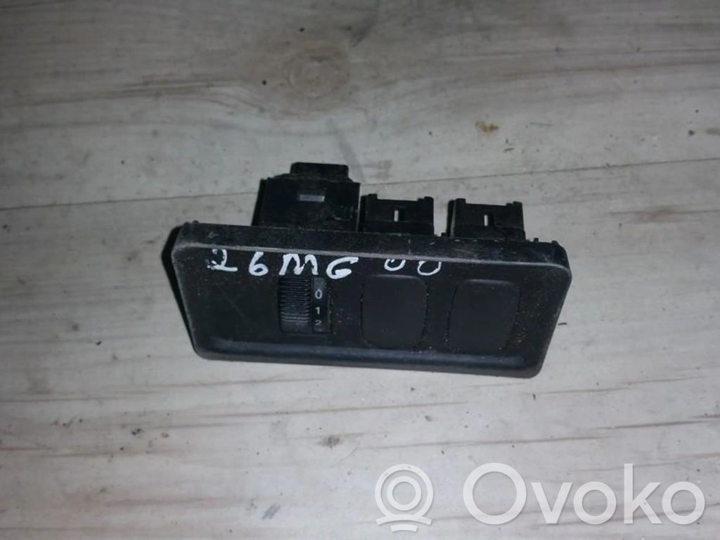 Mitsubishi Galant Przycisk / Pokrętło regulacji świateł 