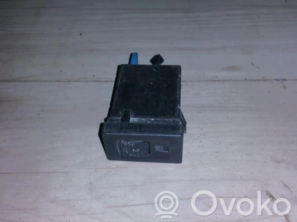 Volkswagen PASSAT B5 Interruttore riscaldamento sedile 