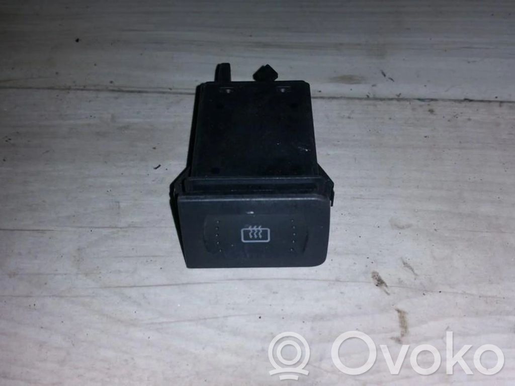 Volkswagen Golf IV Bouton de dégivrage pare-brise 